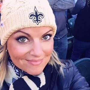 Meet your Posher, Angela